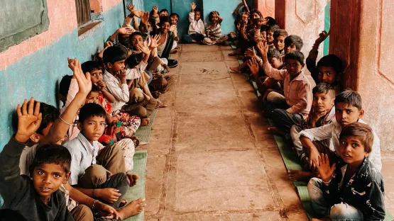 Kinder in einer Schule in Indien